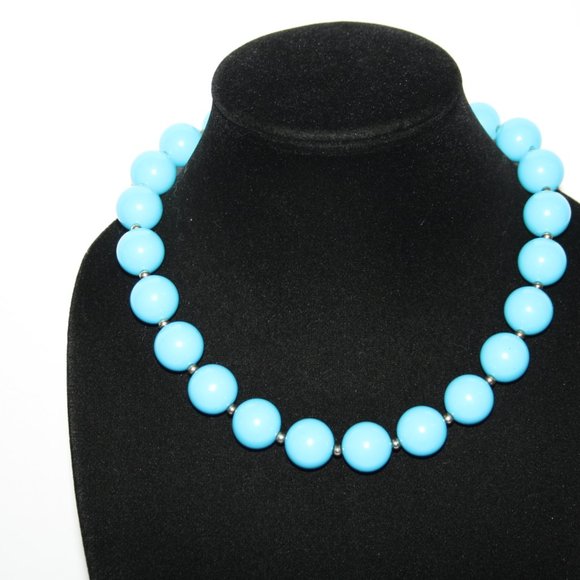 Beautiful chunky blue beaded necklace with gold accents 19-22" - Picture 5 of 5